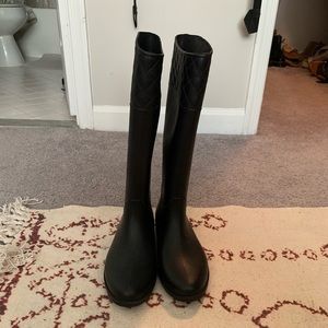 Black Rain Boots​